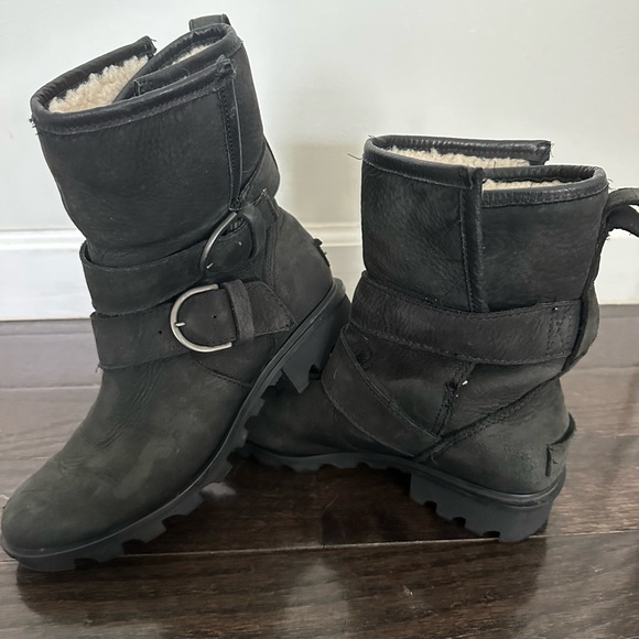 Sorel Shoes - SOREL Black Buckle WARM Ankle Boots